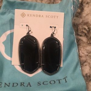 Black Danielle Earrings
